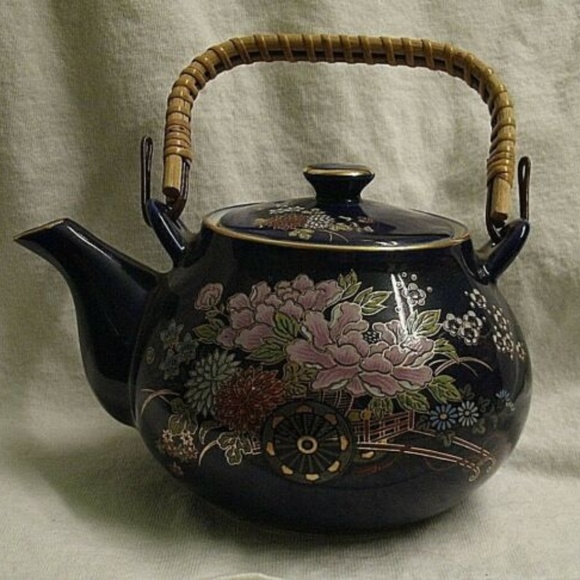 Kutani Other - vintage Kutani Cobalt Blue Teapot